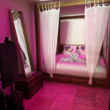 Love hotel L'excellence - Luxe Sauna, Hammam & Jaccuzzi Avignone