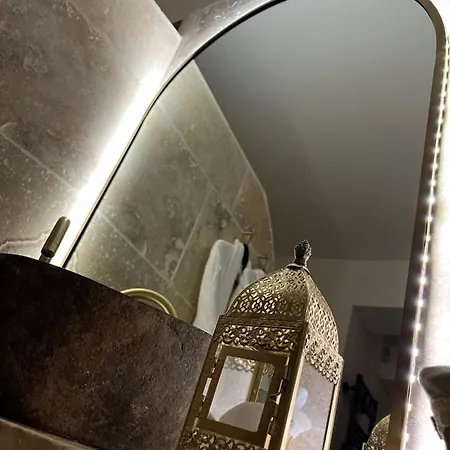 L'excellence - Luxe Sauna, Hammam & Jaccuzzi Love hotel 2*
